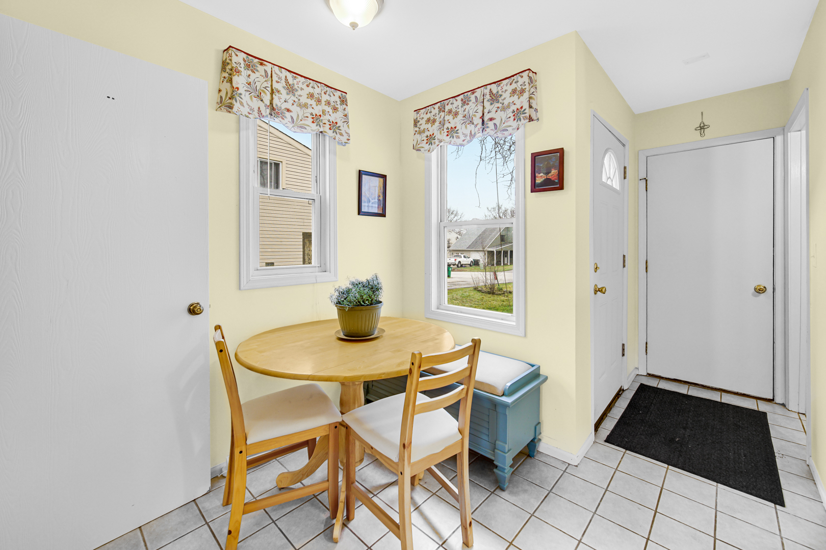 27W074 Cooley Avenue