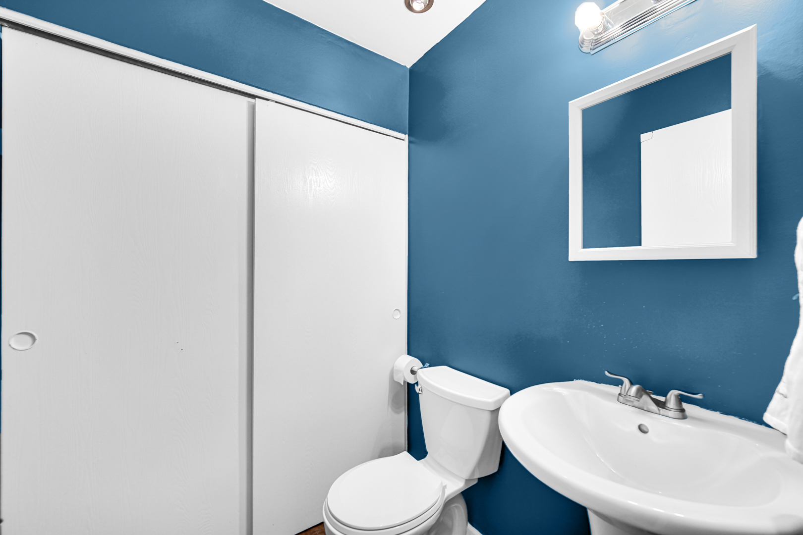 27W074 Cooley Avenue