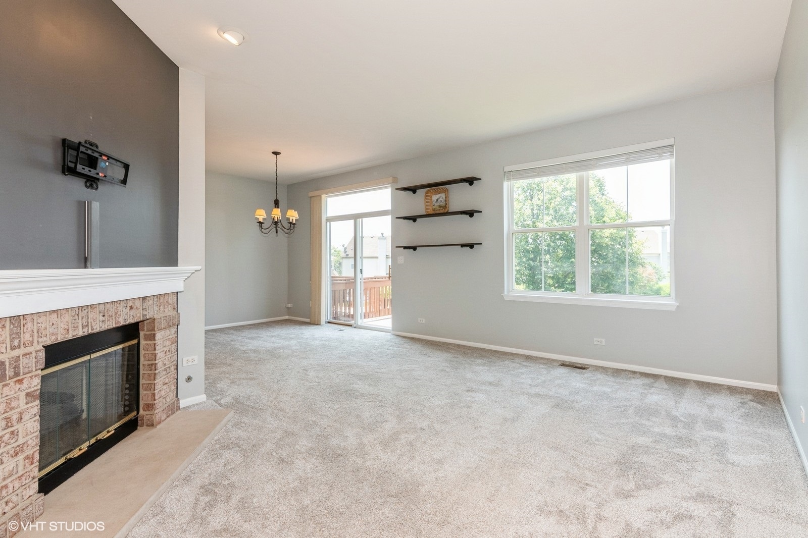 305 Fairmont Court Unit: 305