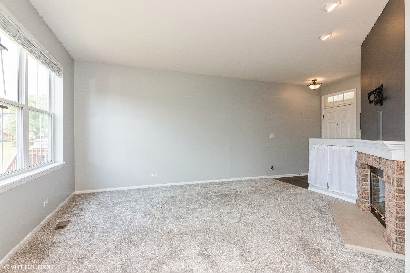 305 Fairmont Court Unit: 305