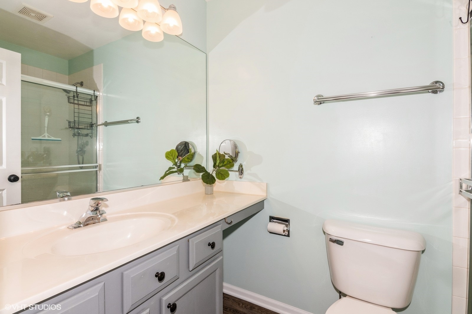 305 Fairmont Court Unit: 305