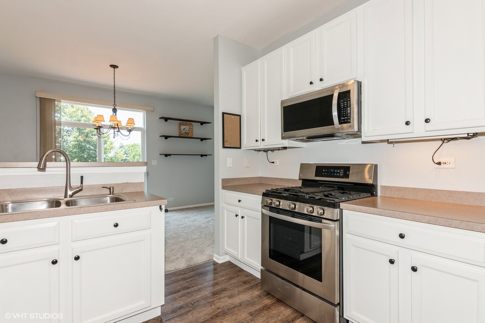 305 Fairmont Court Unit: 305