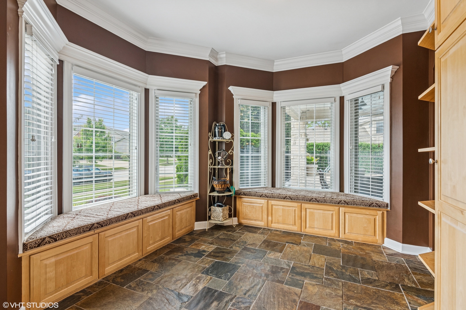 24650 Lincolnway Street