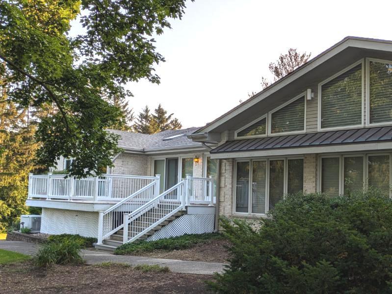28W479 Cape Avenue