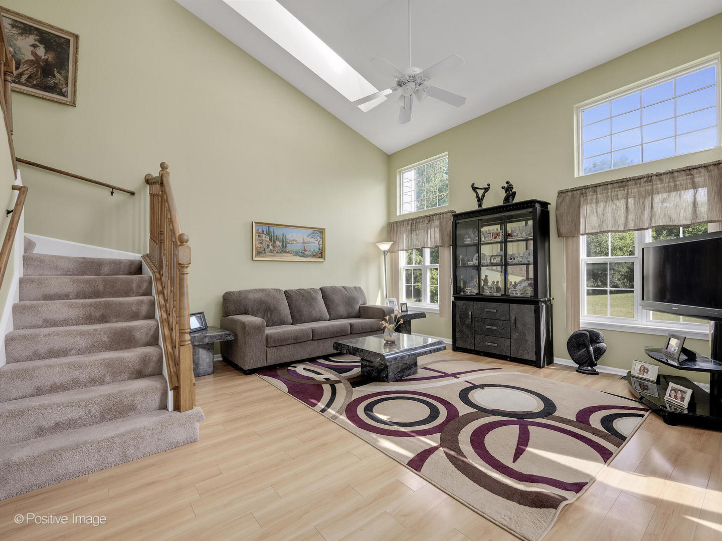 673 Kingsbridge Drive