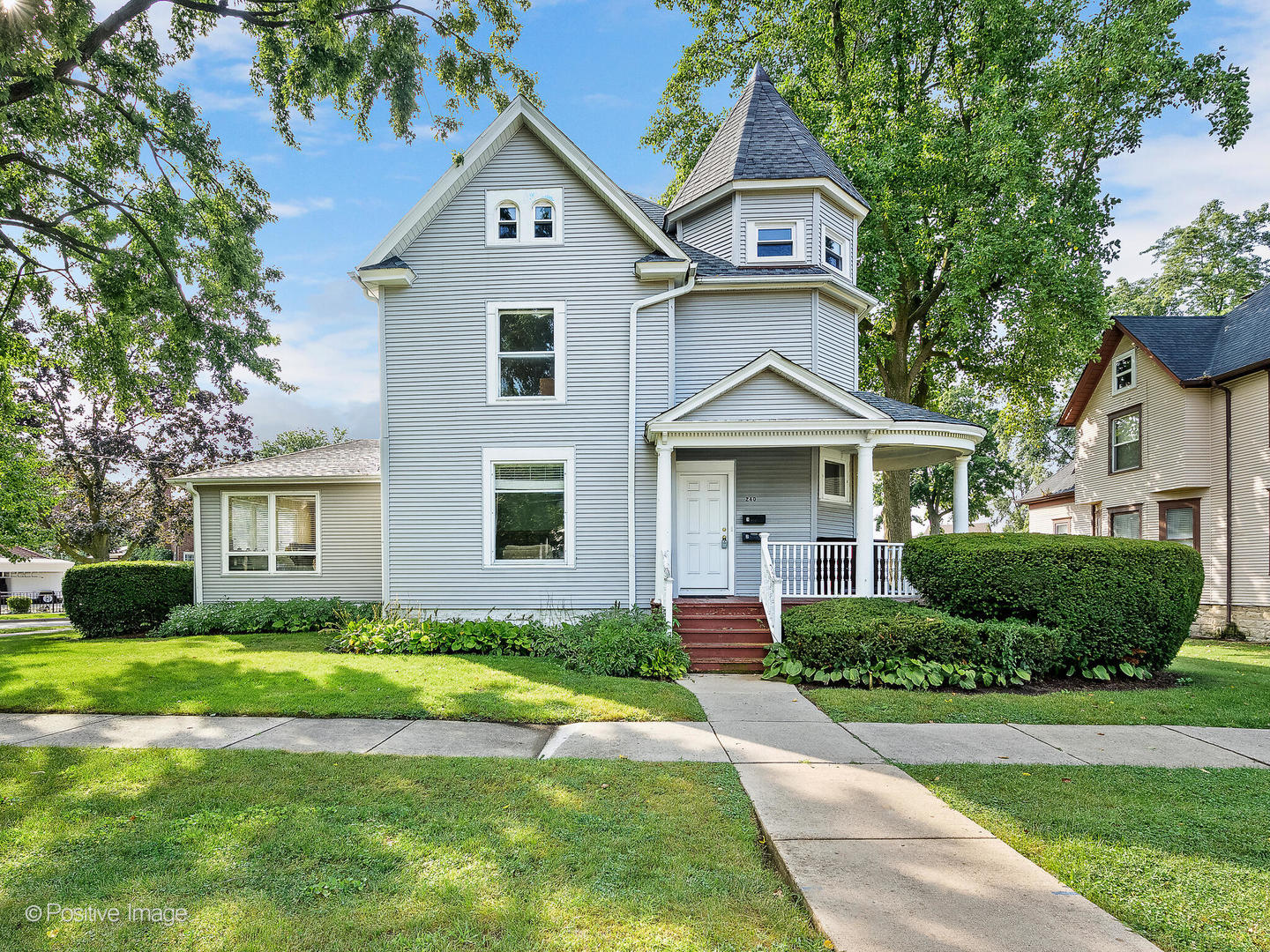240 Chicago Street