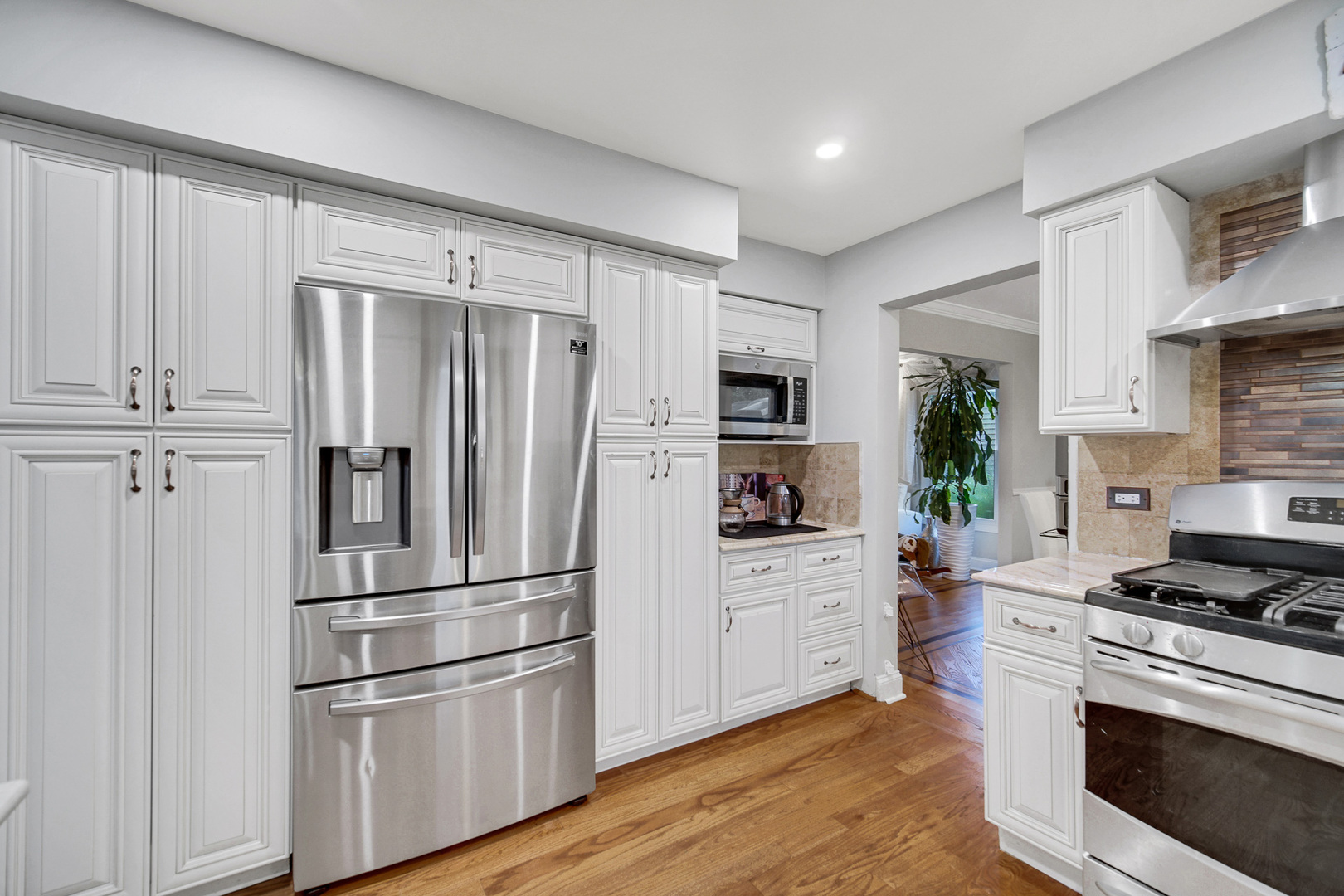 2233 Appleby Drive