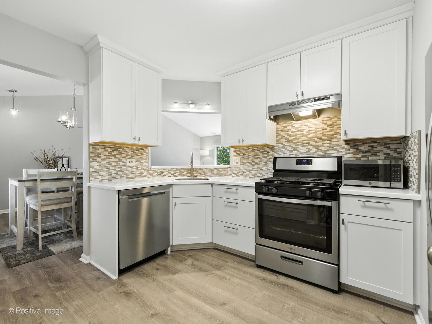 383 Sandhurst Circle Unit: 4