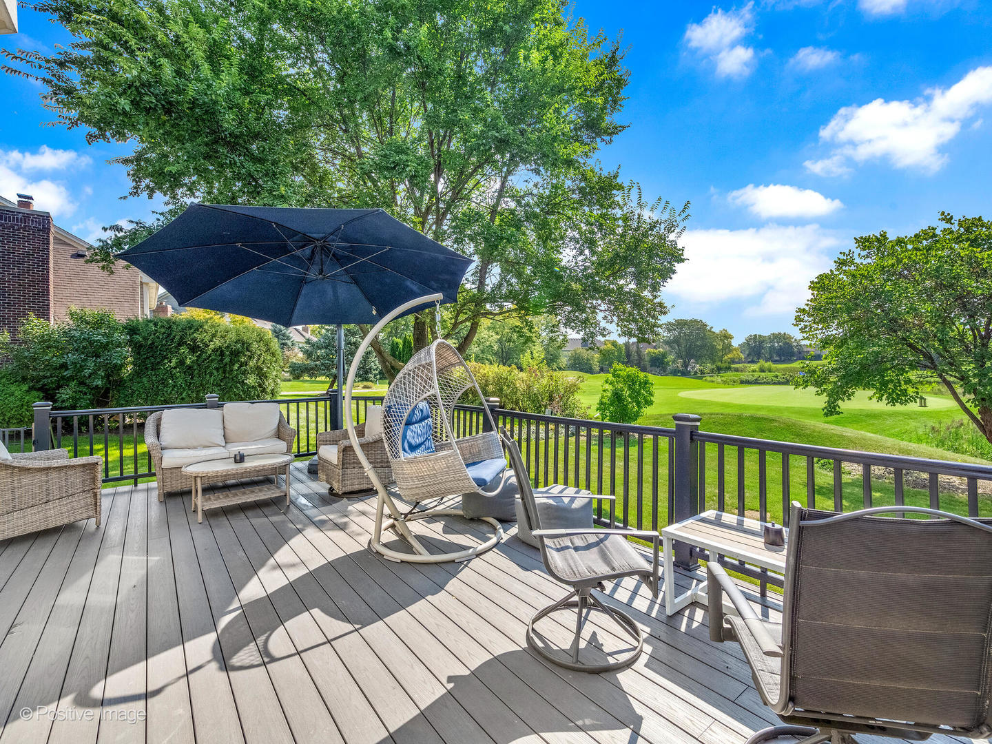 26W453 Pinehurst Drive