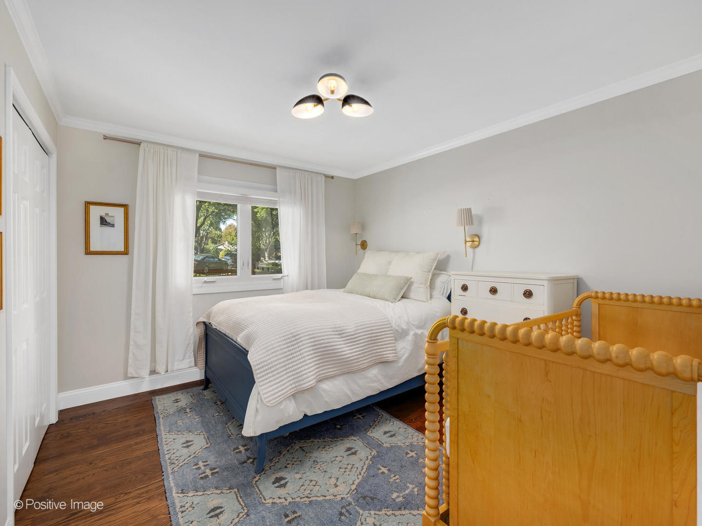 26W537 Barnes Avenue