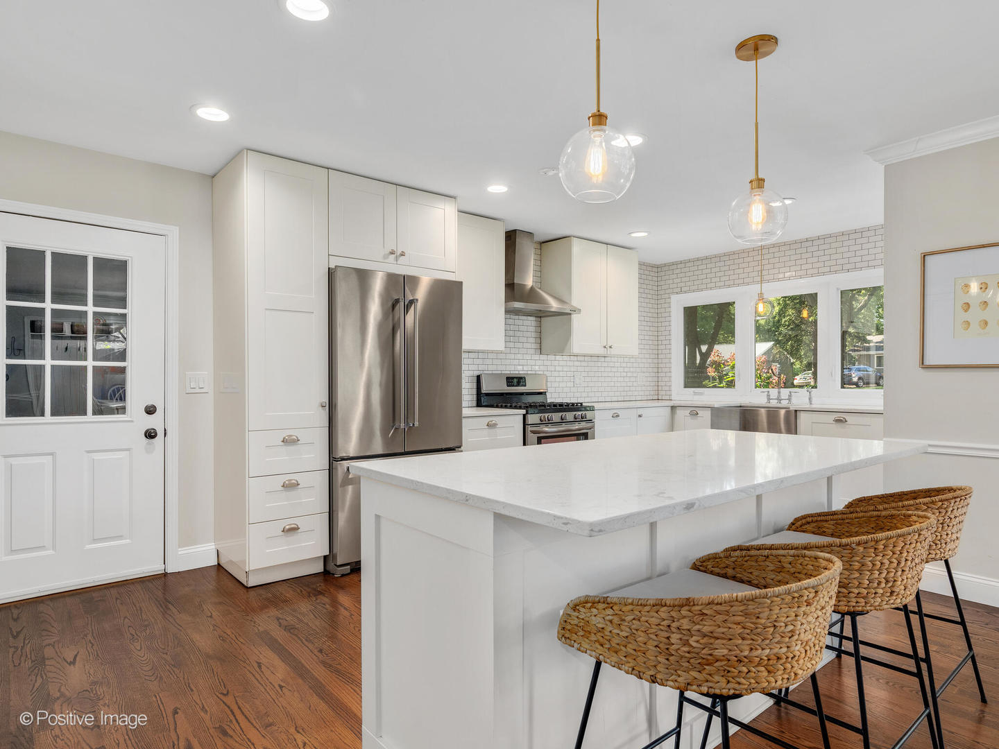 26W537 Barnes Avenue