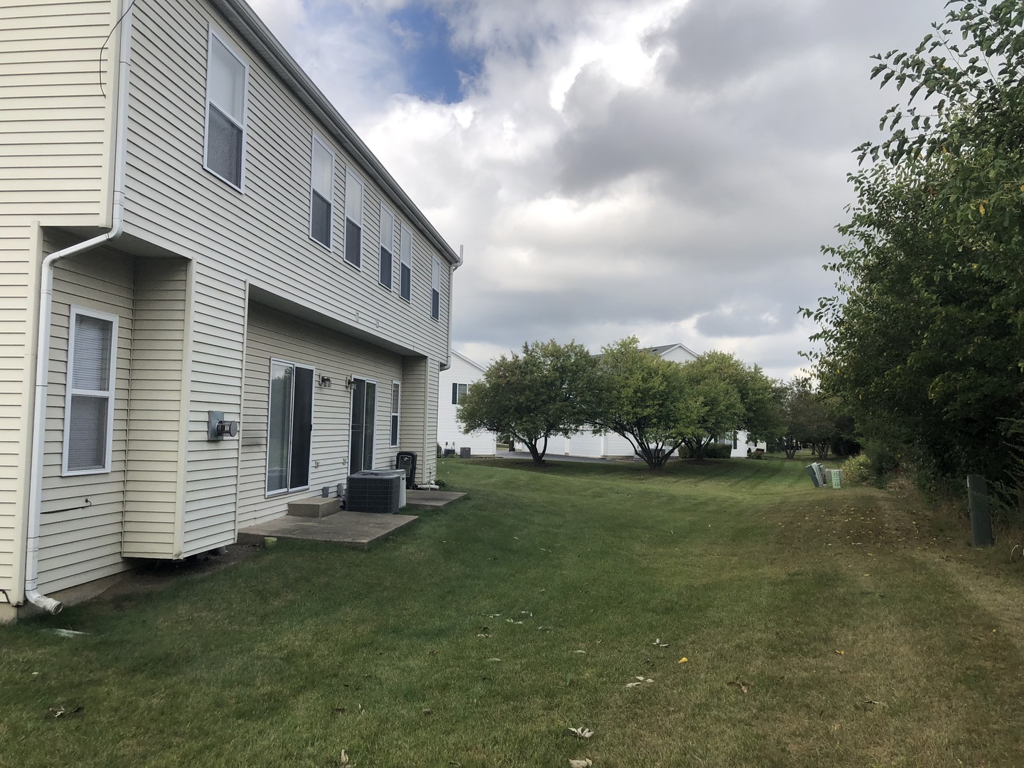671 N Fieldcrest Drive Unit: B