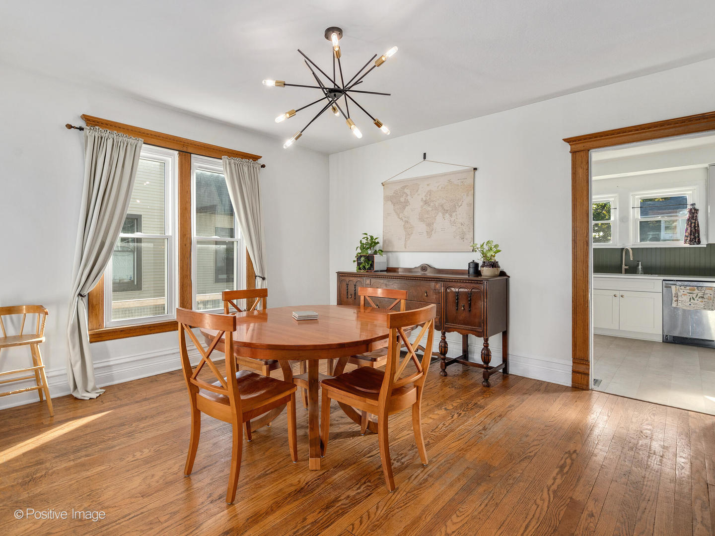 126 N Ellis Avenue N