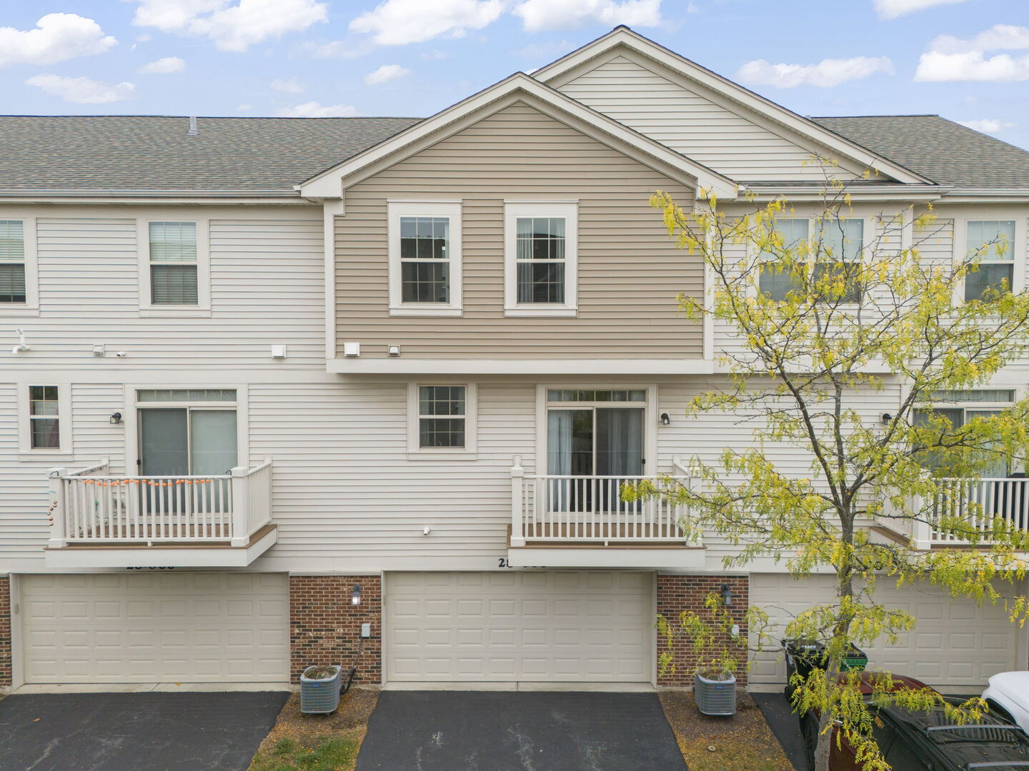 28W068 Shelburne Farms Drive