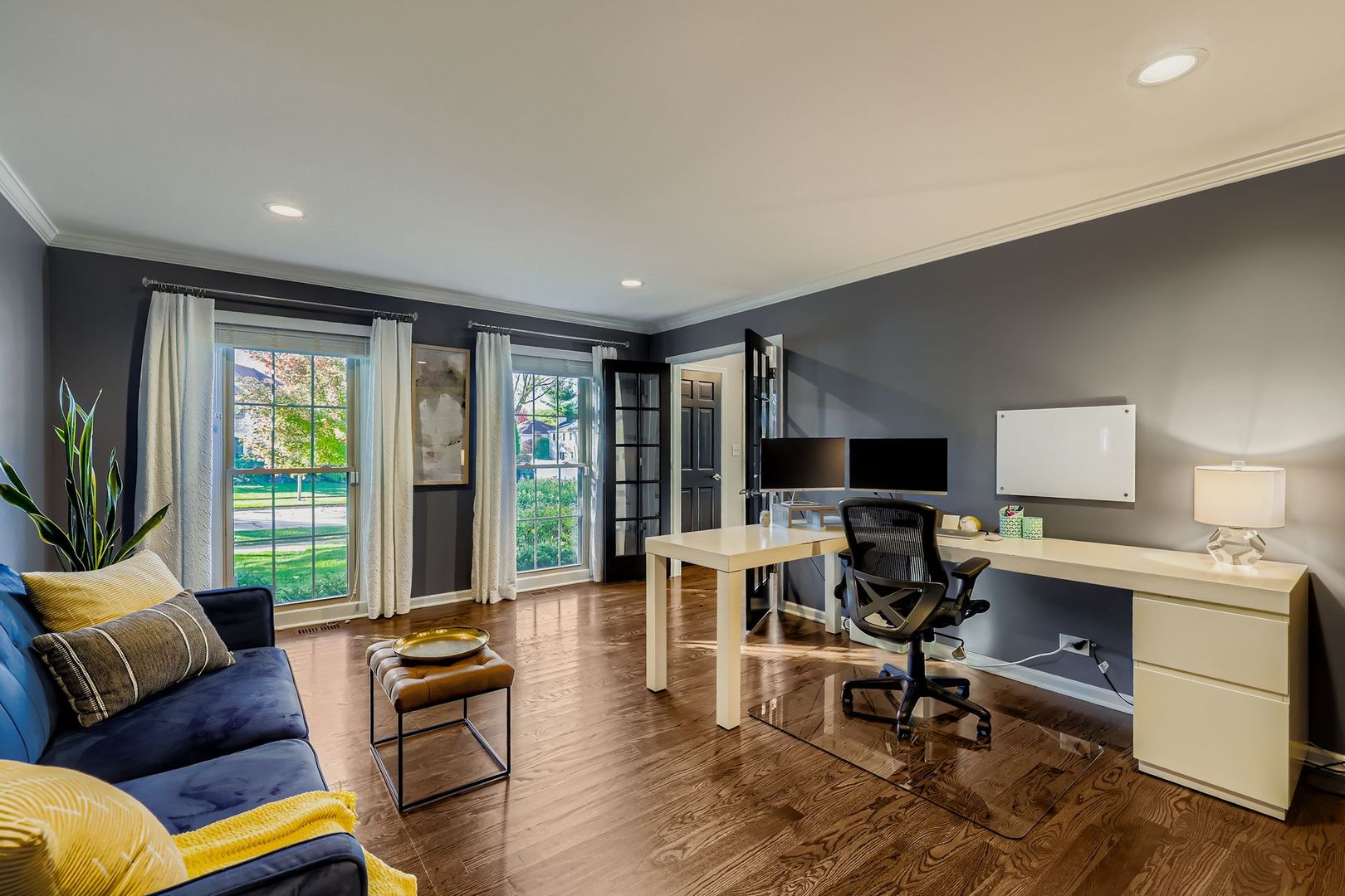 2S481 White Birch Lane