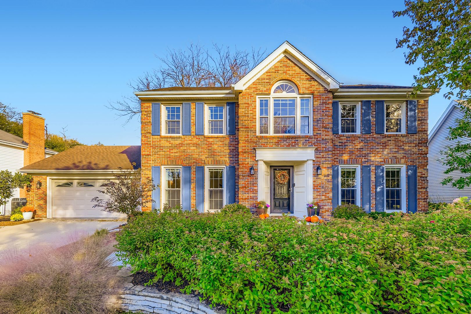 2S481 White Birch Lane