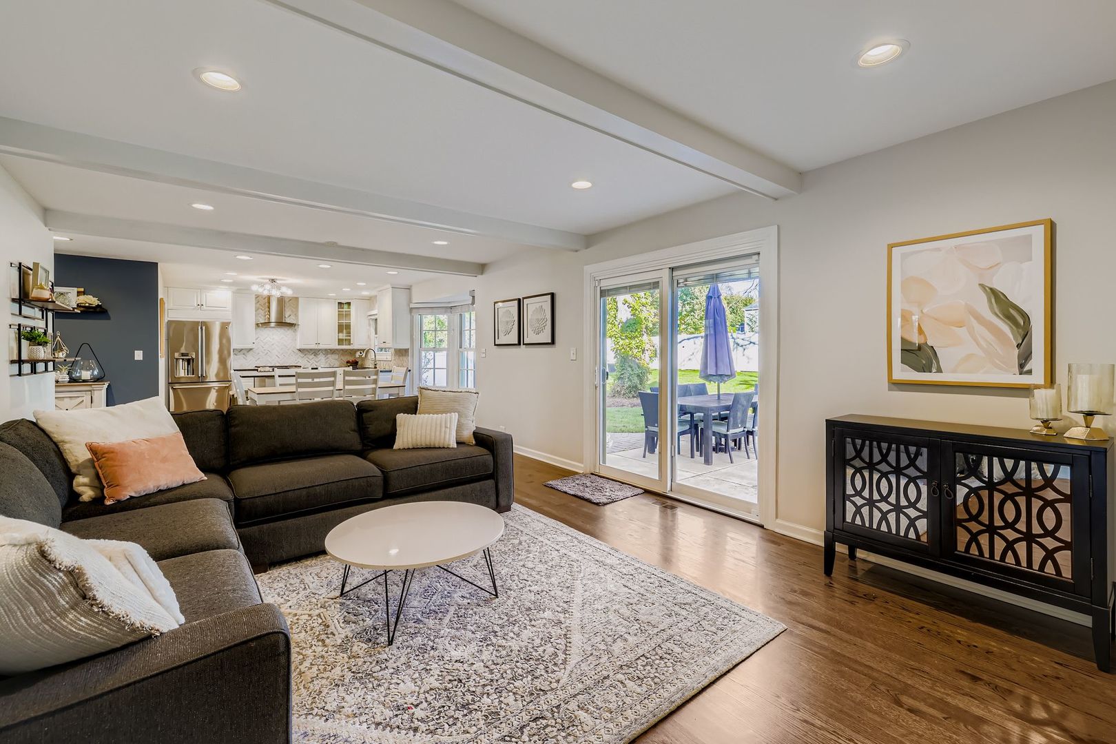 2S481 White Birch Lane