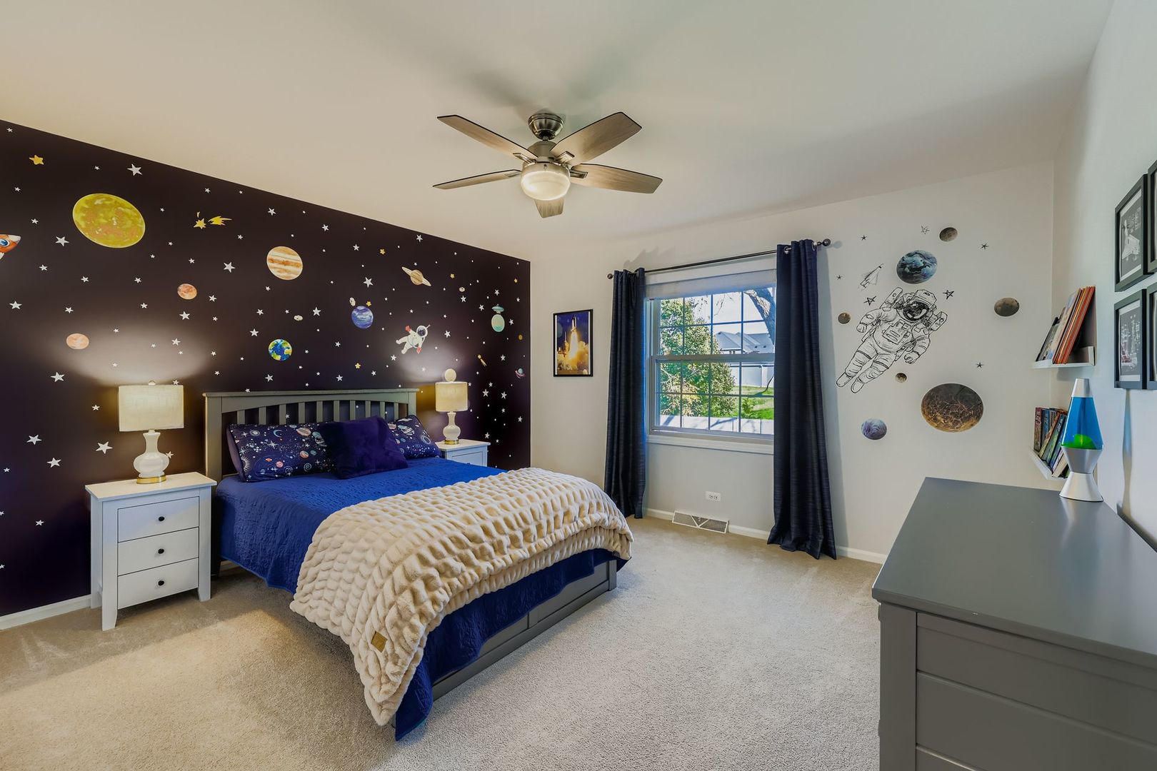 2S481 White Birch Lane