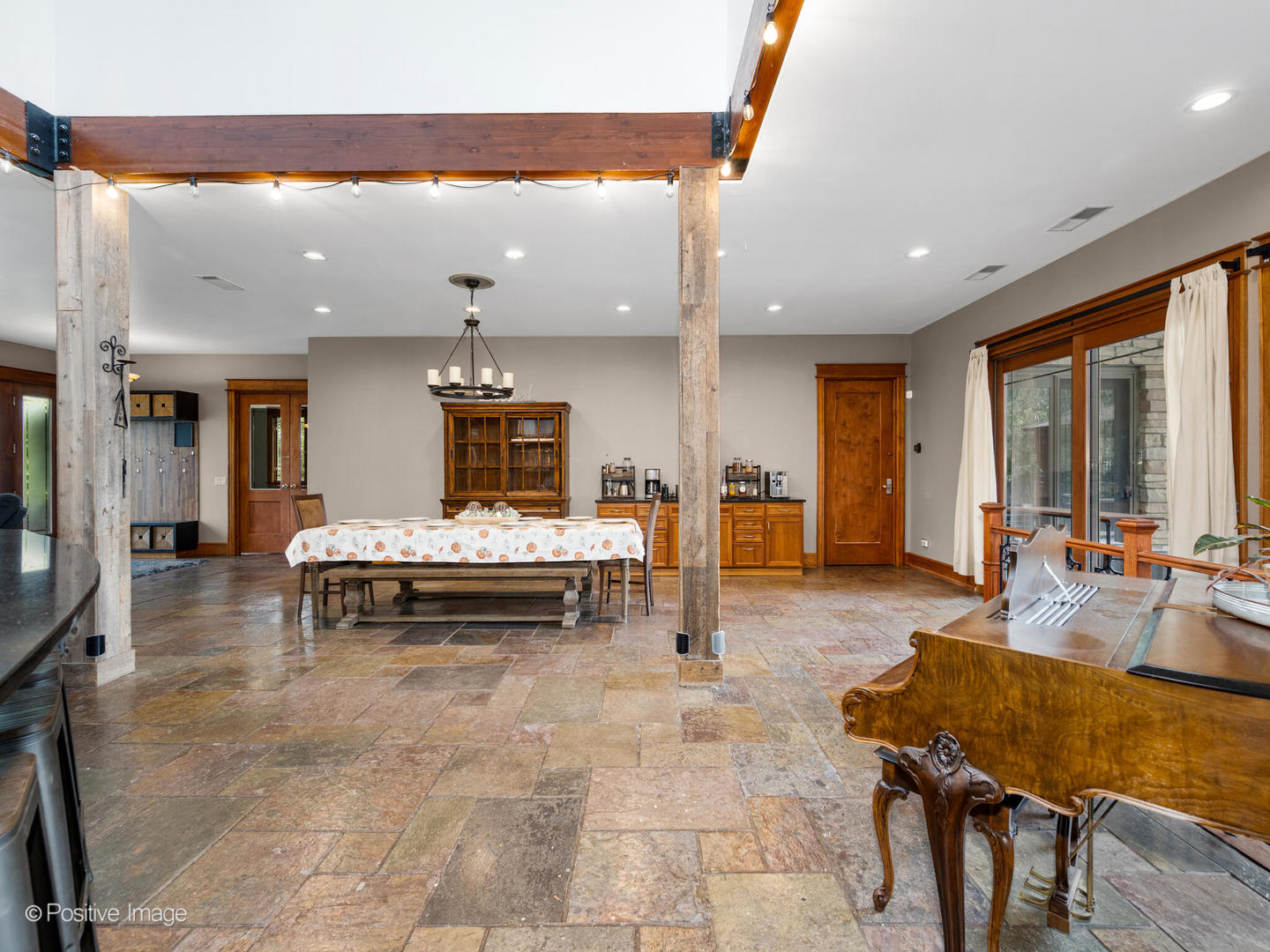 4218 Florence Avenue