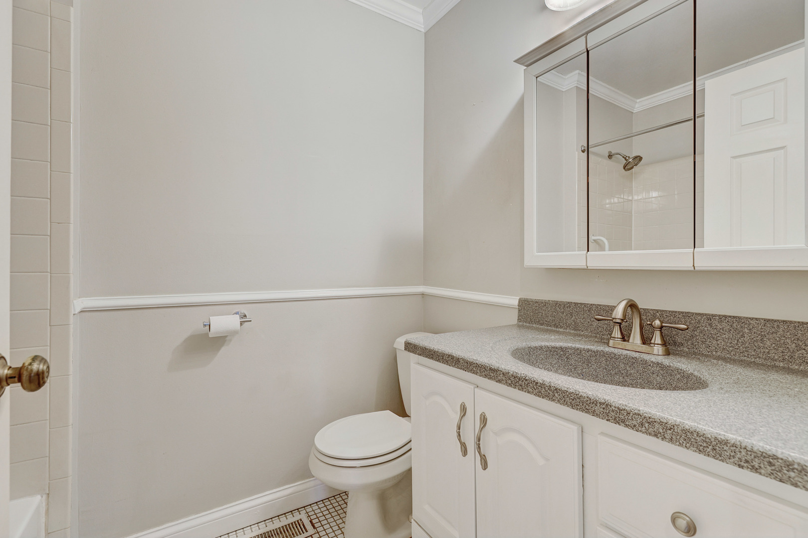 1675 Grosvenor Circle Unit: A