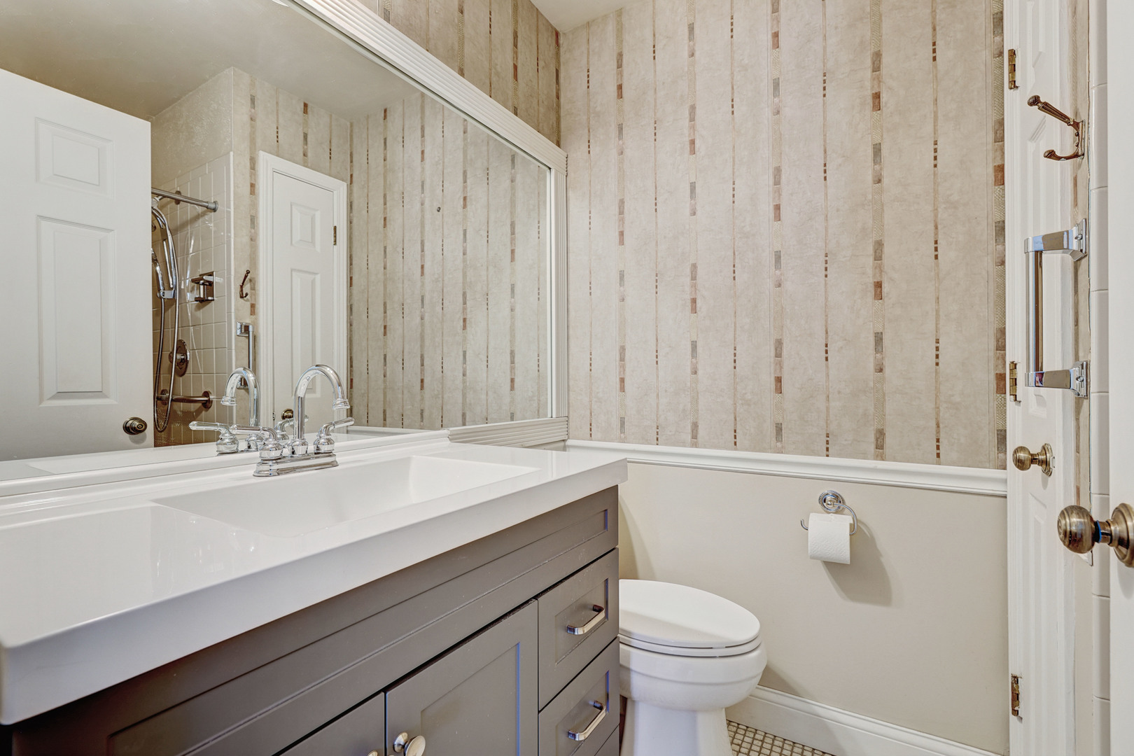 1675 Grosvenor Circle Unit: A