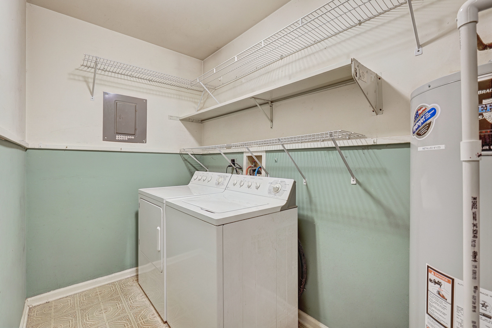 1675 Grosvenor Circle Unit: A