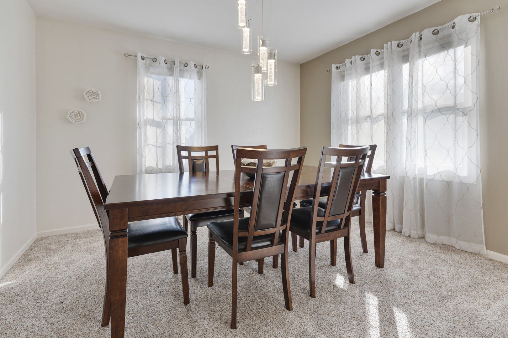 2865 Winchester Drive