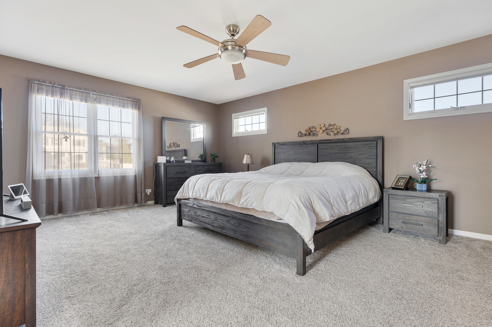 2865 Winchester Drive