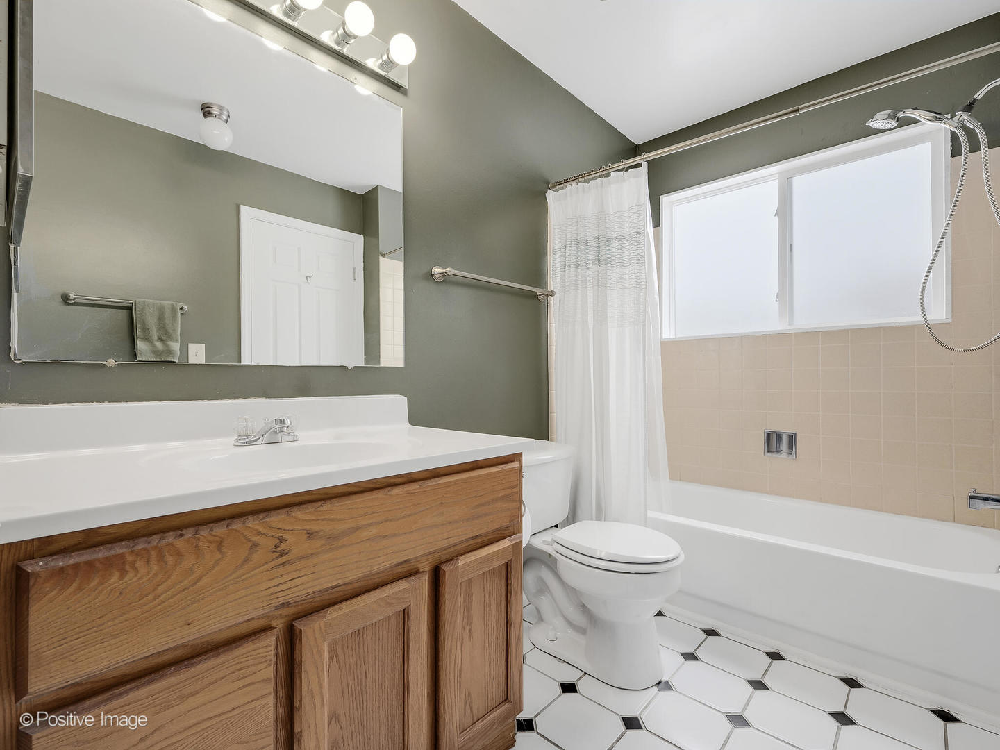 429 Sandhurst Circle Unit: 1