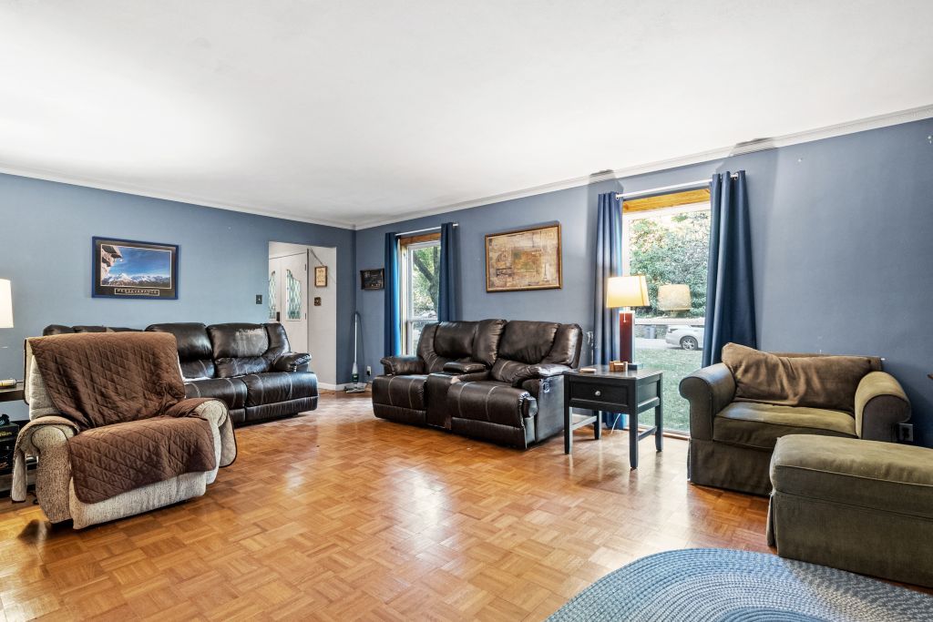 13 Briarcliffe Drive