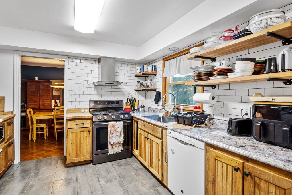 13 Briarcliffe Drive