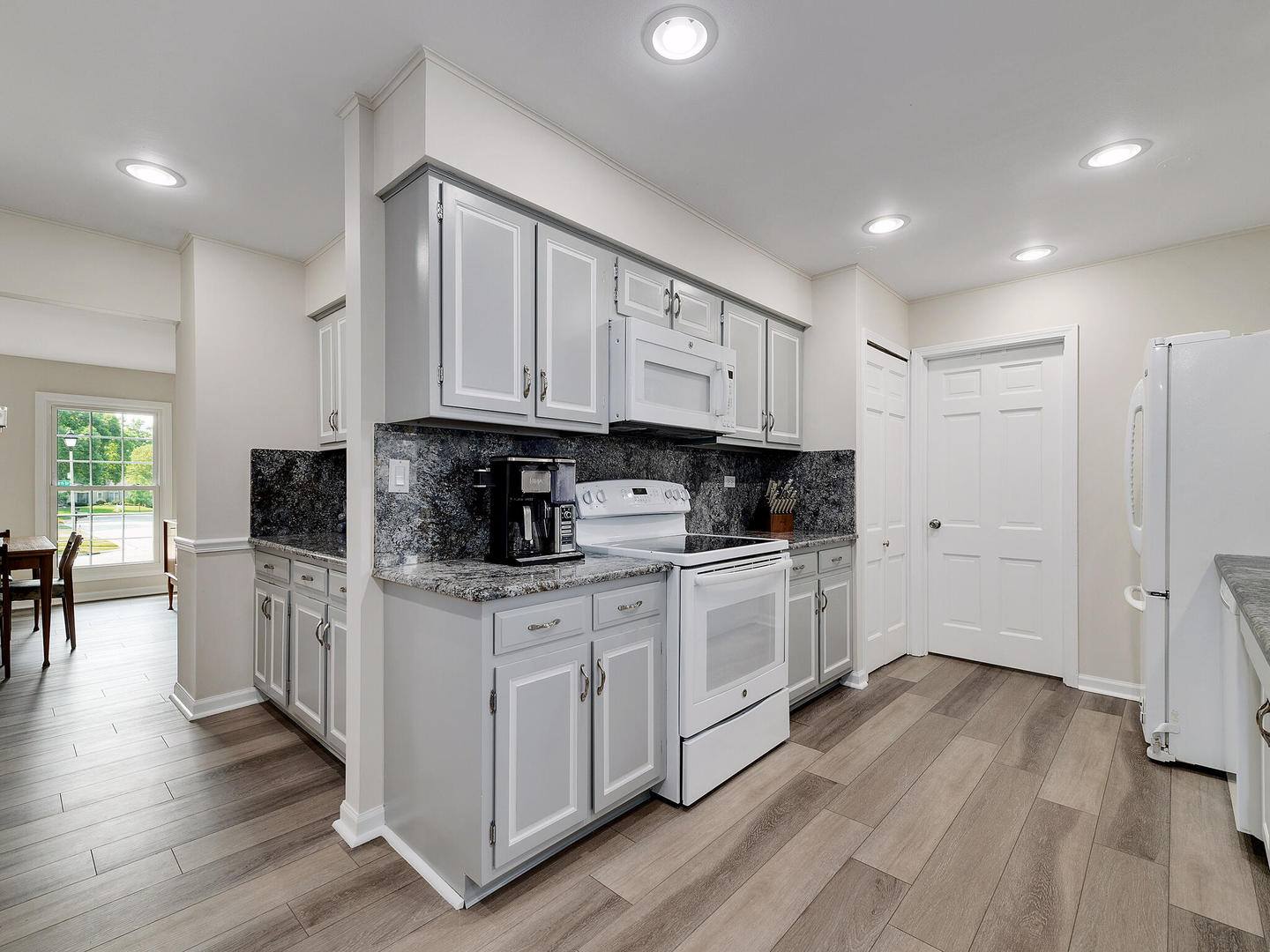 2043 Spring Green Drive