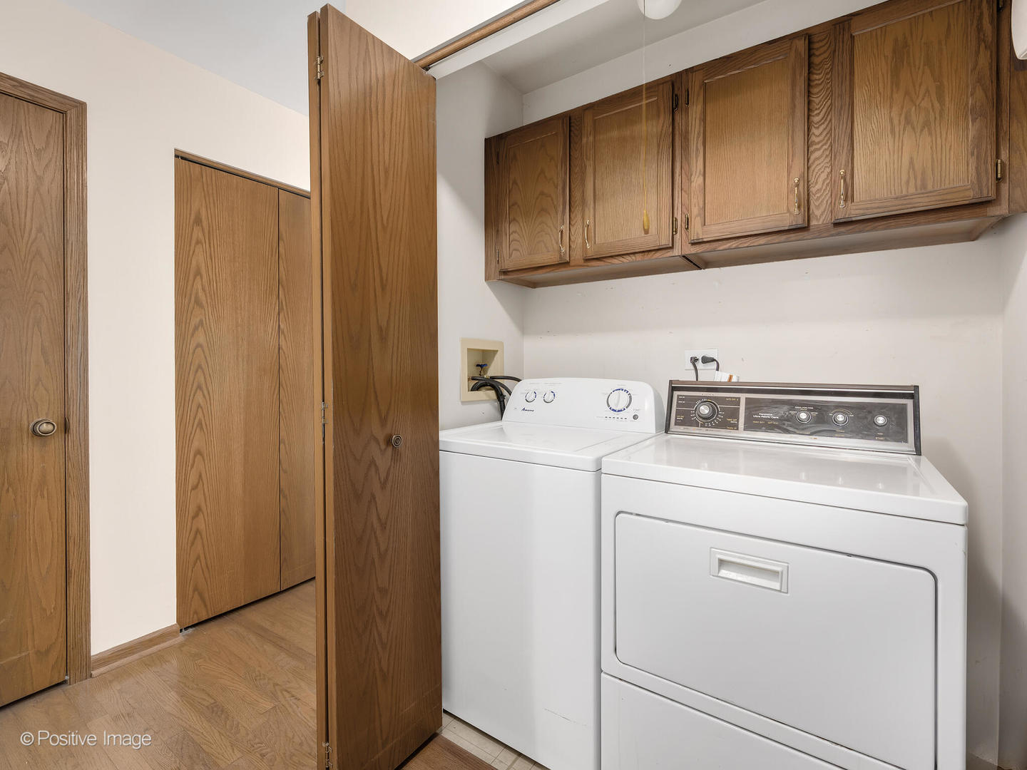 30W003 WILLOW Court Unit: 003