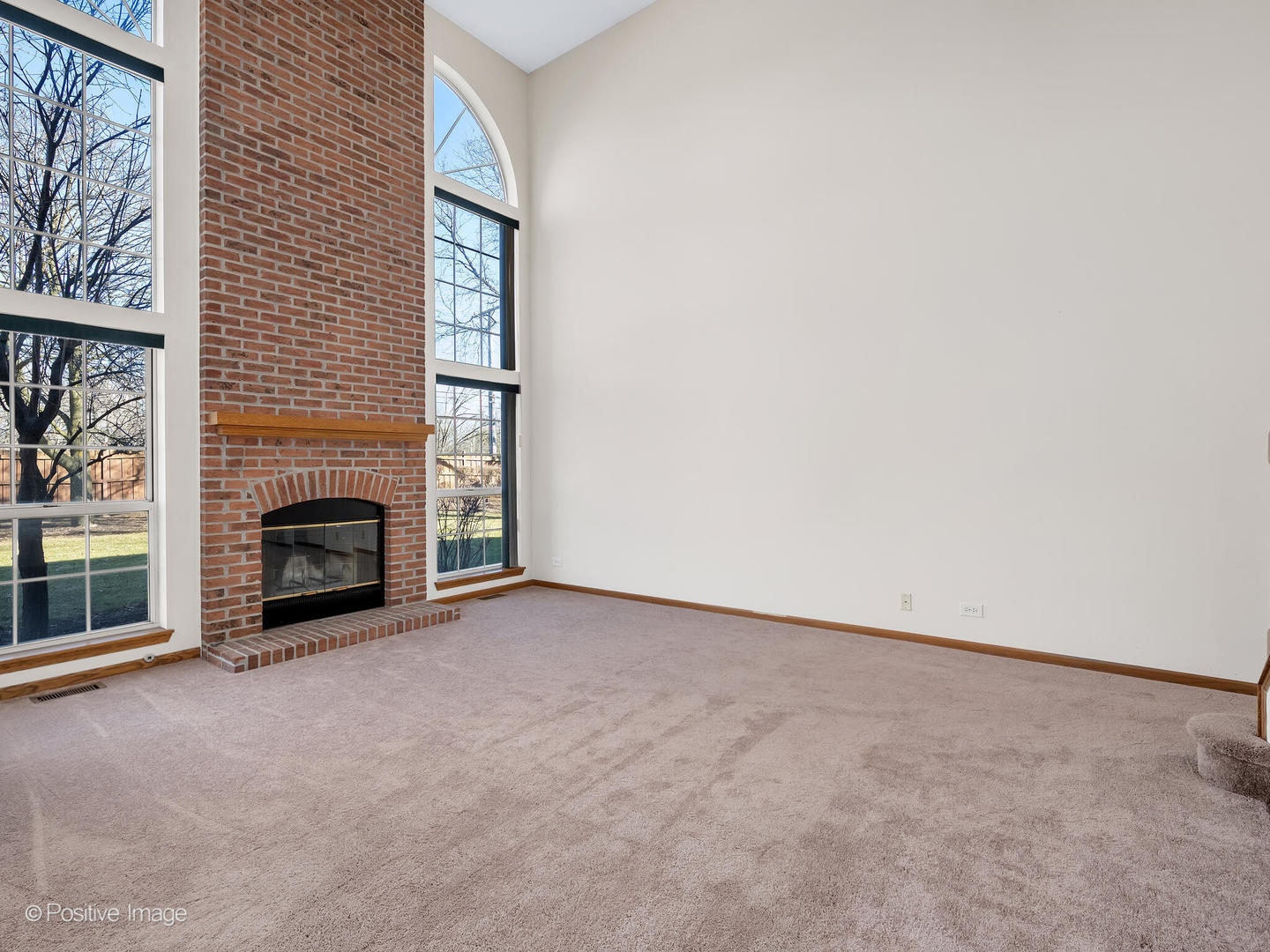 30W003 WILLOW Court Unit: 003