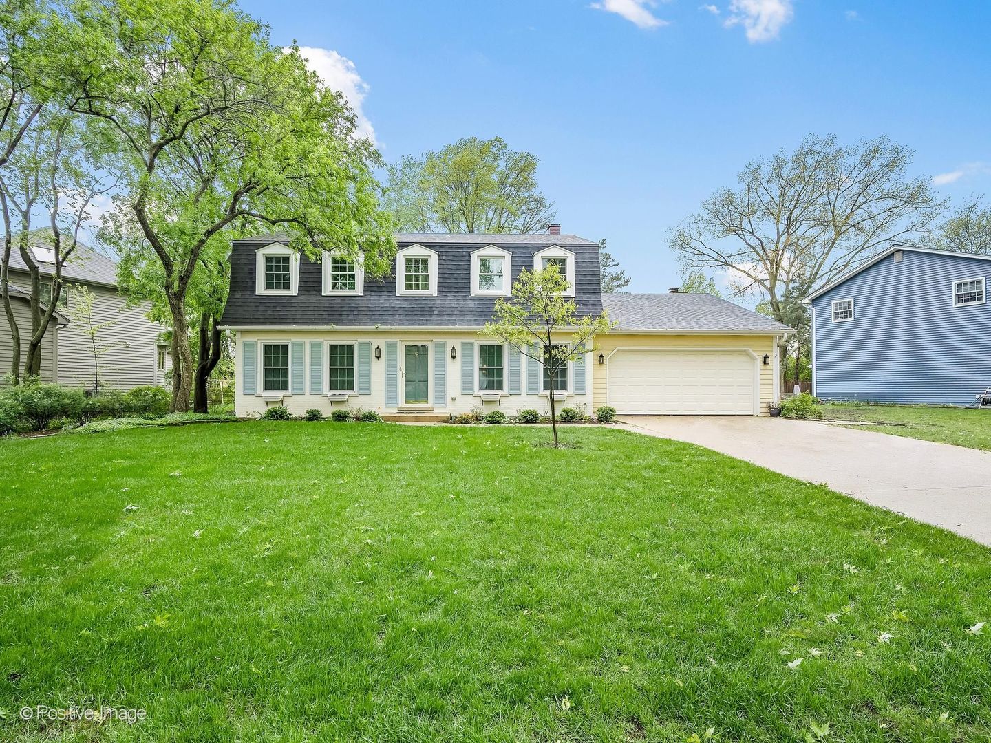 2S560 Seneca Drive