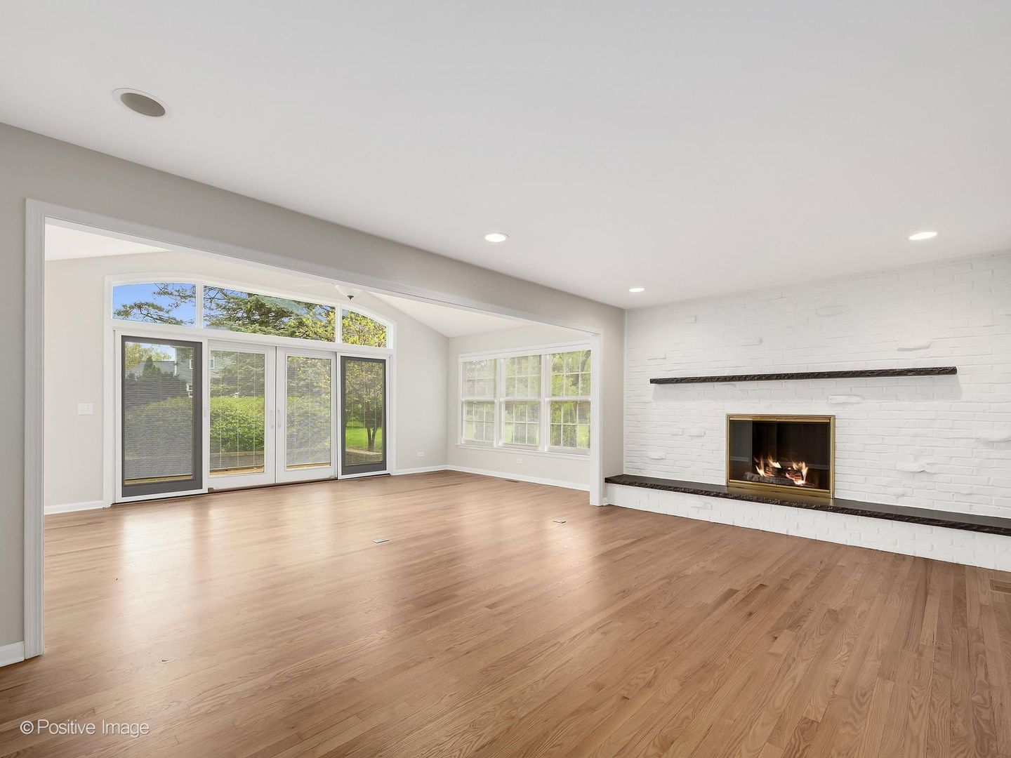 2S560 Seneca Drive