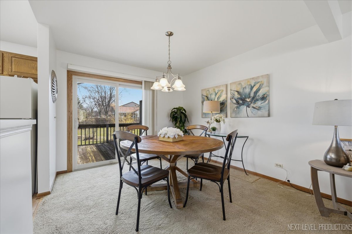 2S161 Continental Drive