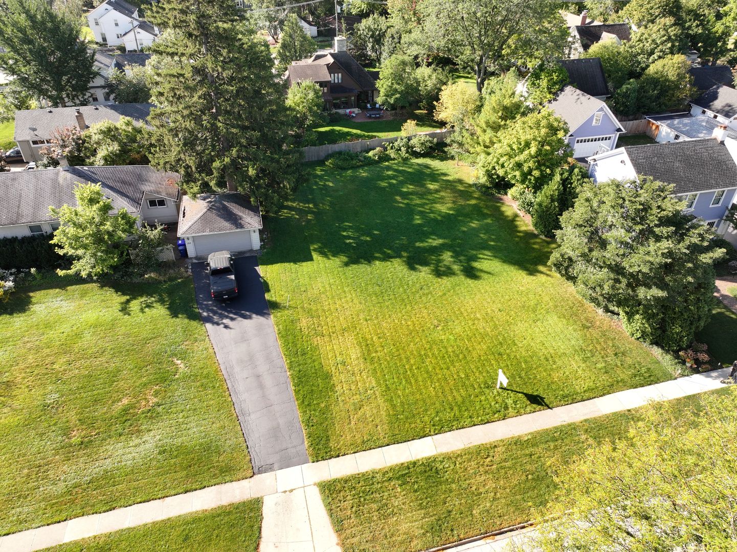 114 W Prairie Avenue