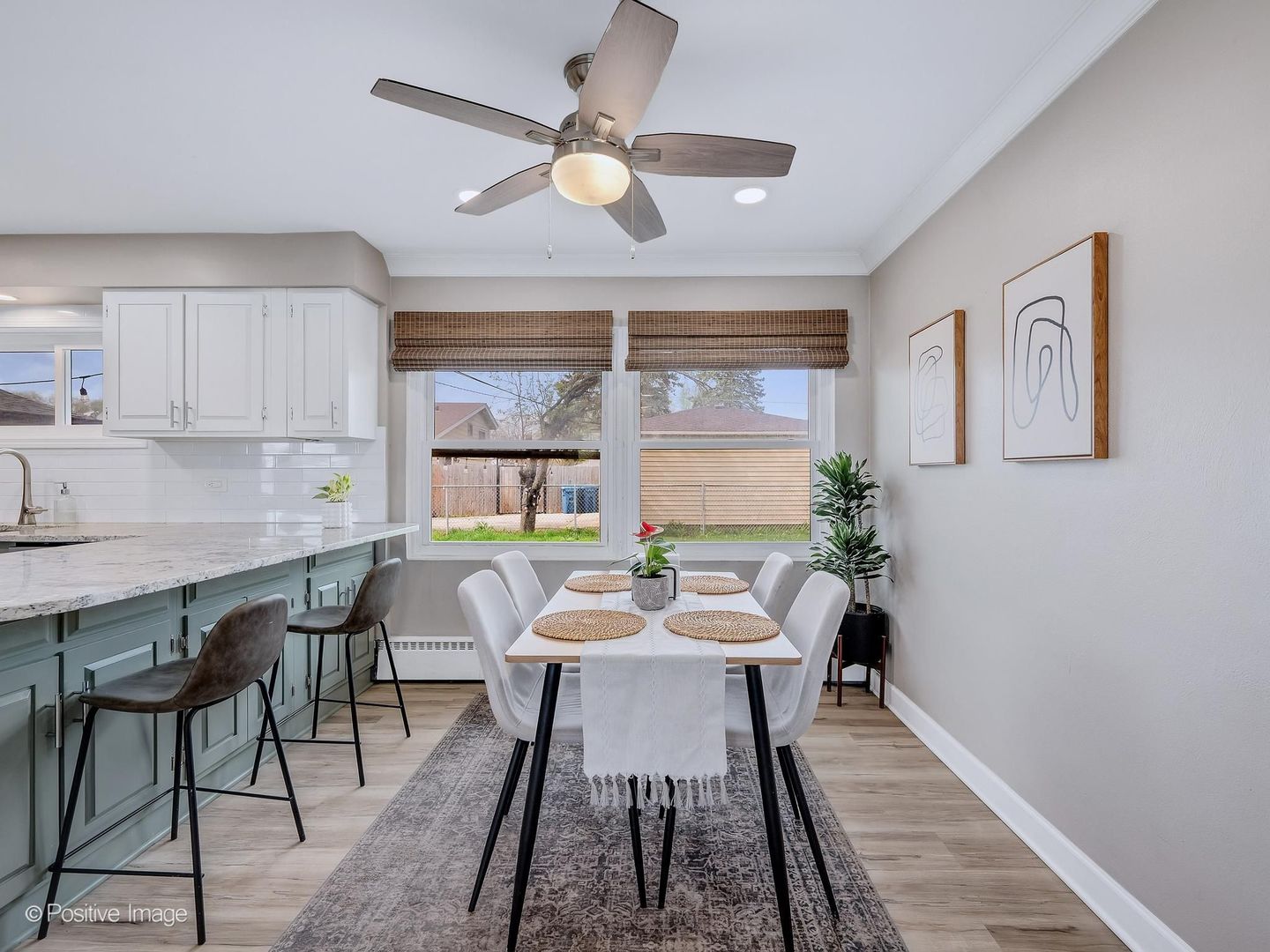 657 W Armitage Avenue