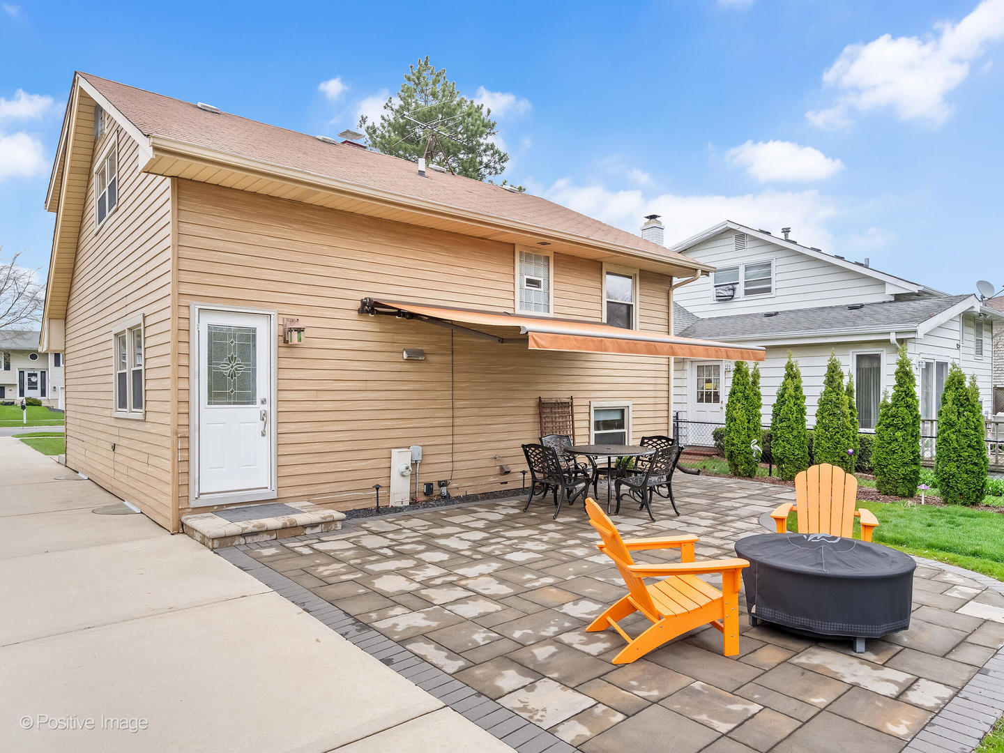 1406 E Elm Street