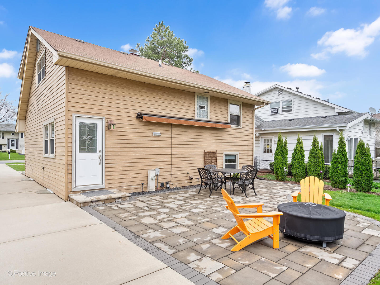 1406 E Elm Street