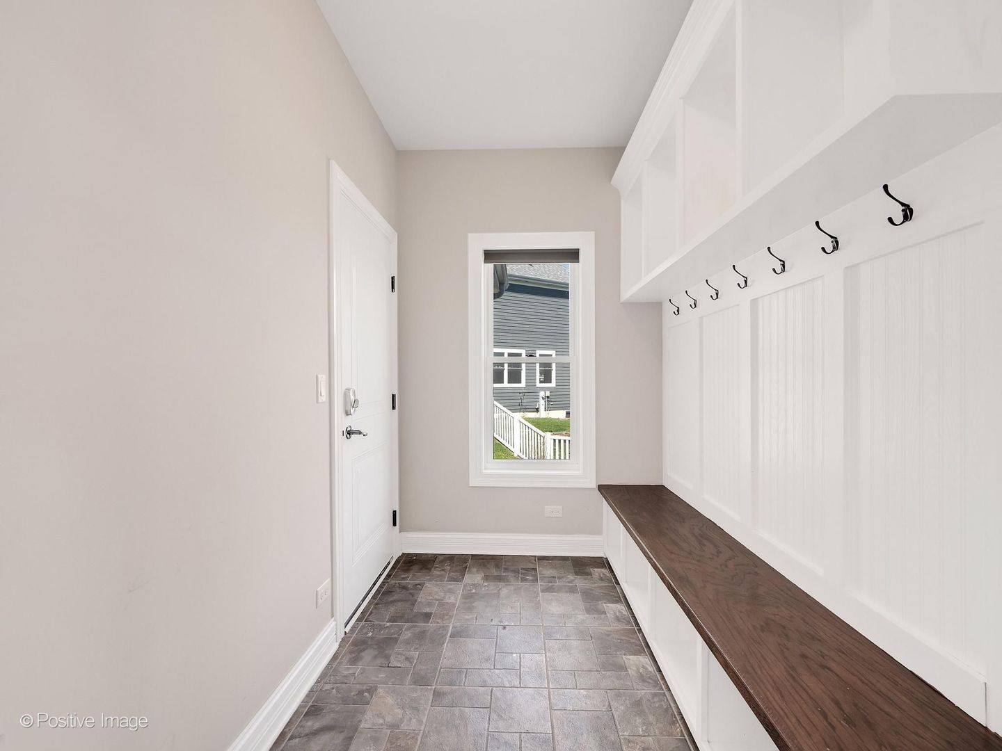 1N345 Blue Ridge Court