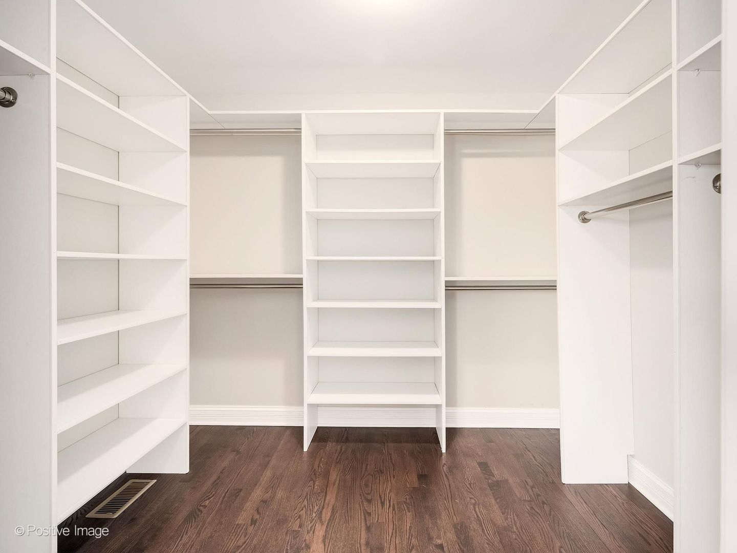 1N345 Blue Ridge Court