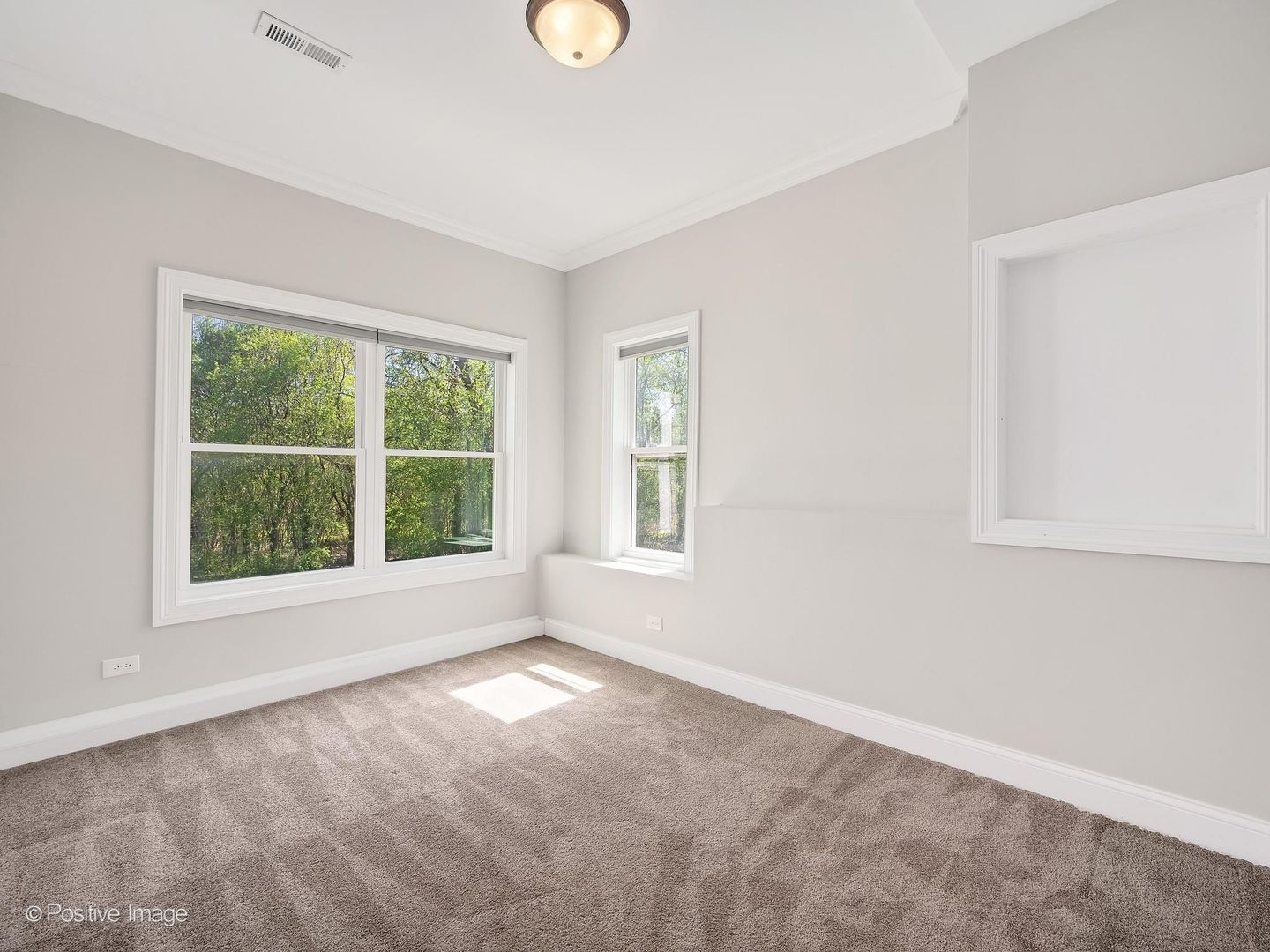 1N345 Blue Ridge Court