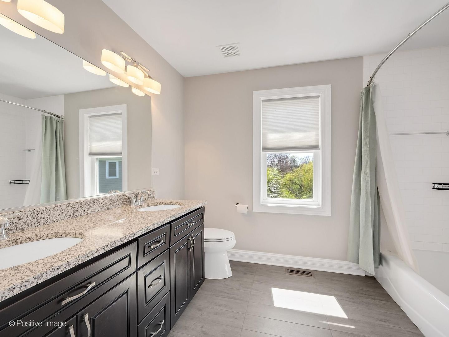 1N345 Blue Ridge Court