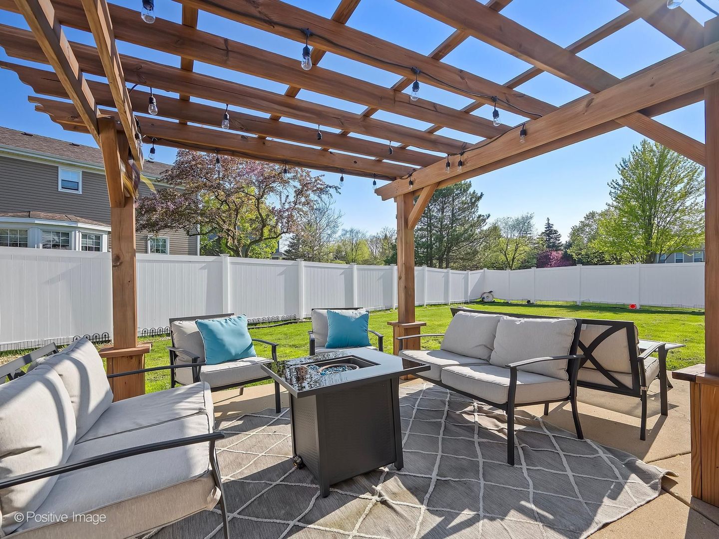 340 Whitehall Terrace