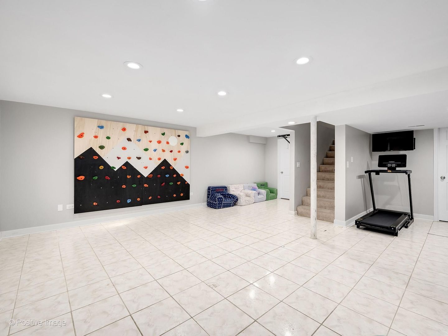 340 Whitehall Terrace