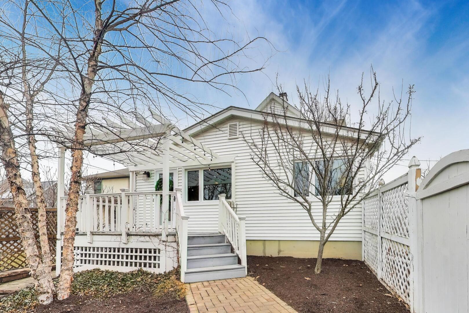 520 S Wheaton Avenue