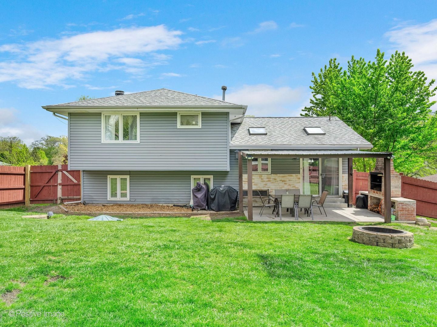 0N170 Sarana Avenue