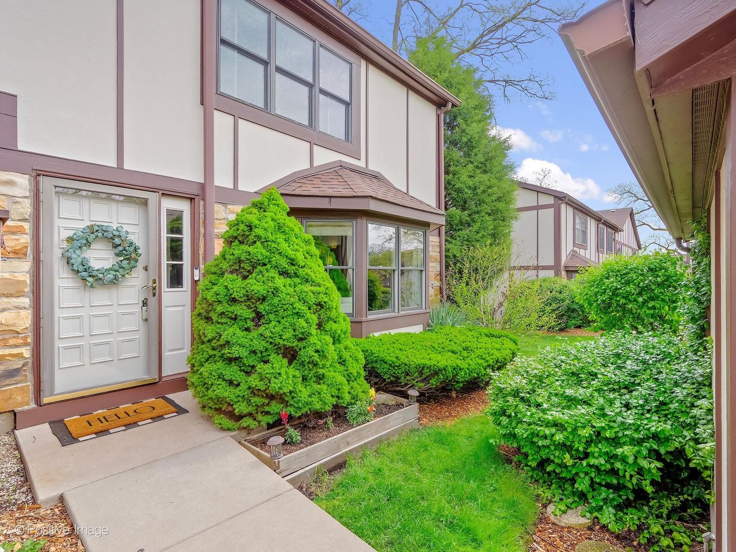 67 WHITE OAK Circle